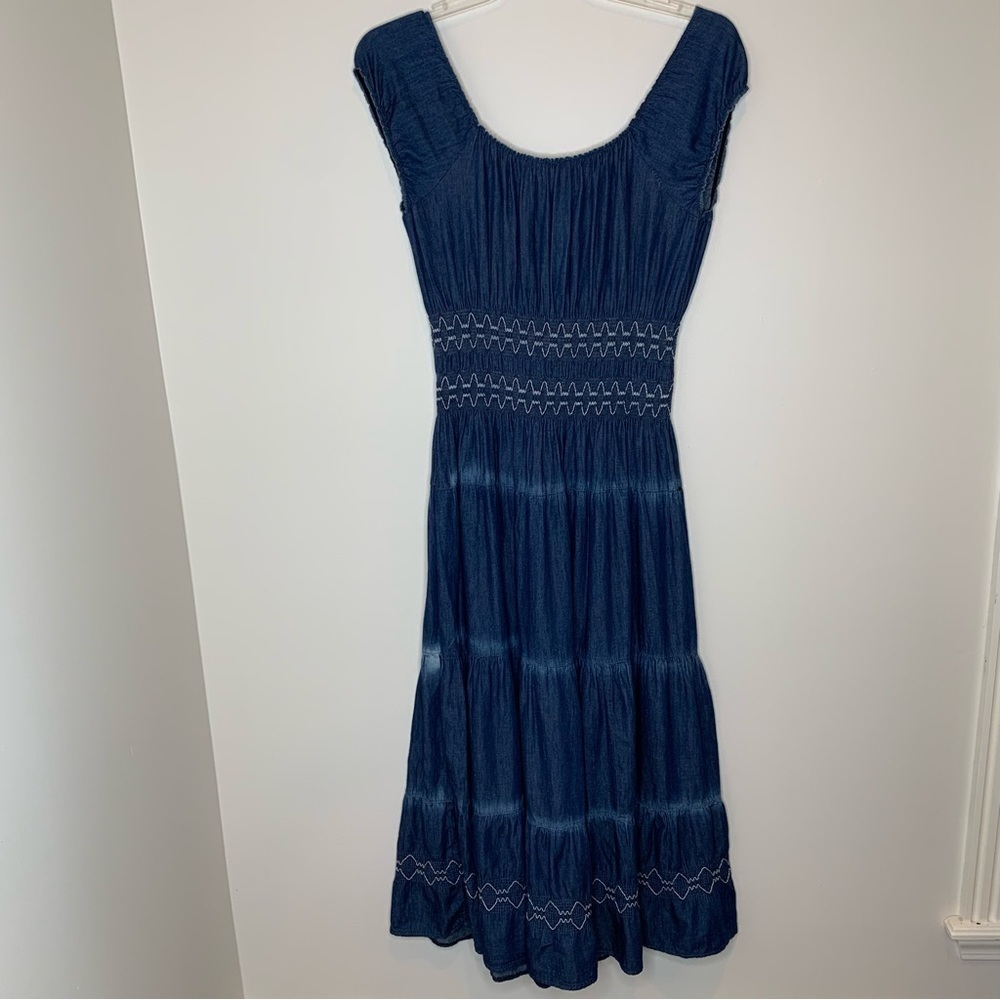 LAPIS Chambray Denim Tie-Dye Smocked Dress. Size‎ Medium - Picture 2 of 7